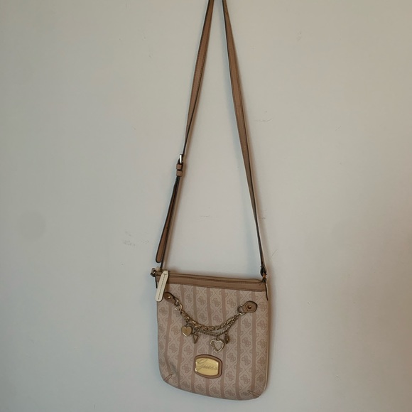 Guess crossbody bag - Picture 1 of 5